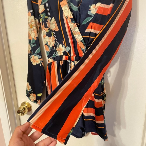 EUC Missguided Romper Size 4 (Small) - Picture 3 of 7